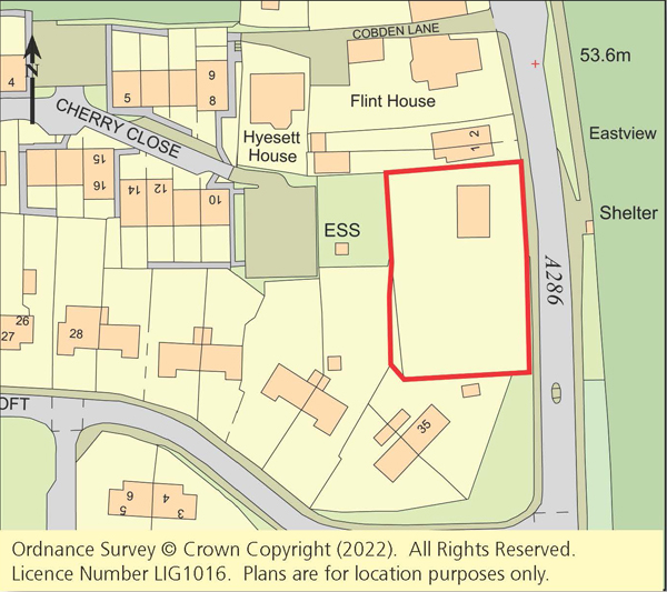 Lot: 14 - PERIOD COTTAGE WITH LAND FOR RENOVATION - 